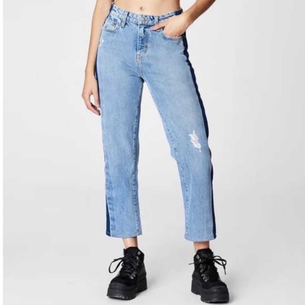 CARMAR Side Contrast Hermia Straight Leg Women’s Jean 100% Cotton Size 23